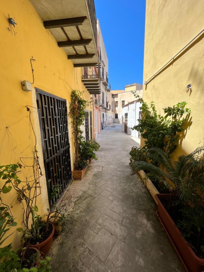 Vicolo Del Vento Stanza Scirocco Hotell Palermo Eksteriør bilde